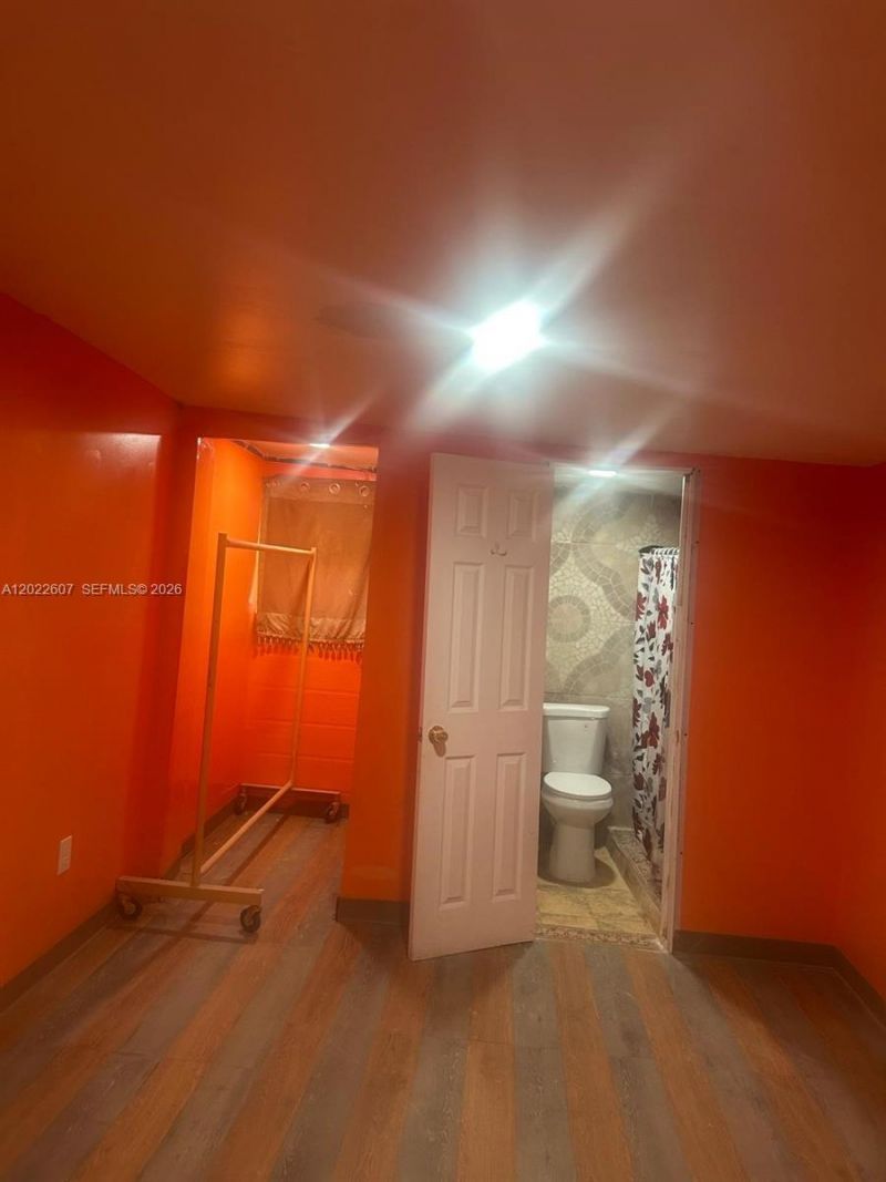 115 NW 193rd St, Miami, FL 33169 Photo