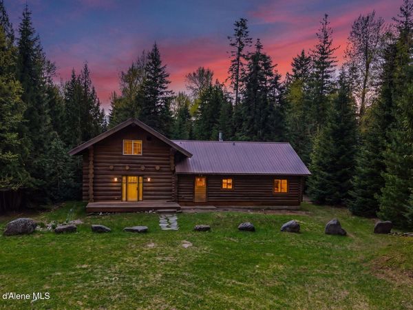 20 Larsen Ranch LN, Sandpoint, ID 83864