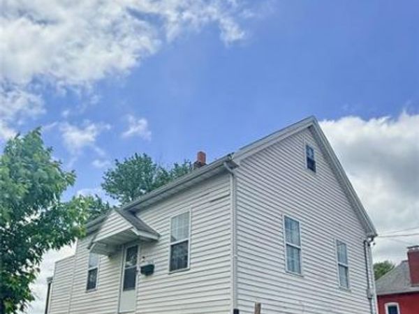 1025 E 7th Street, Alton, IL 62002