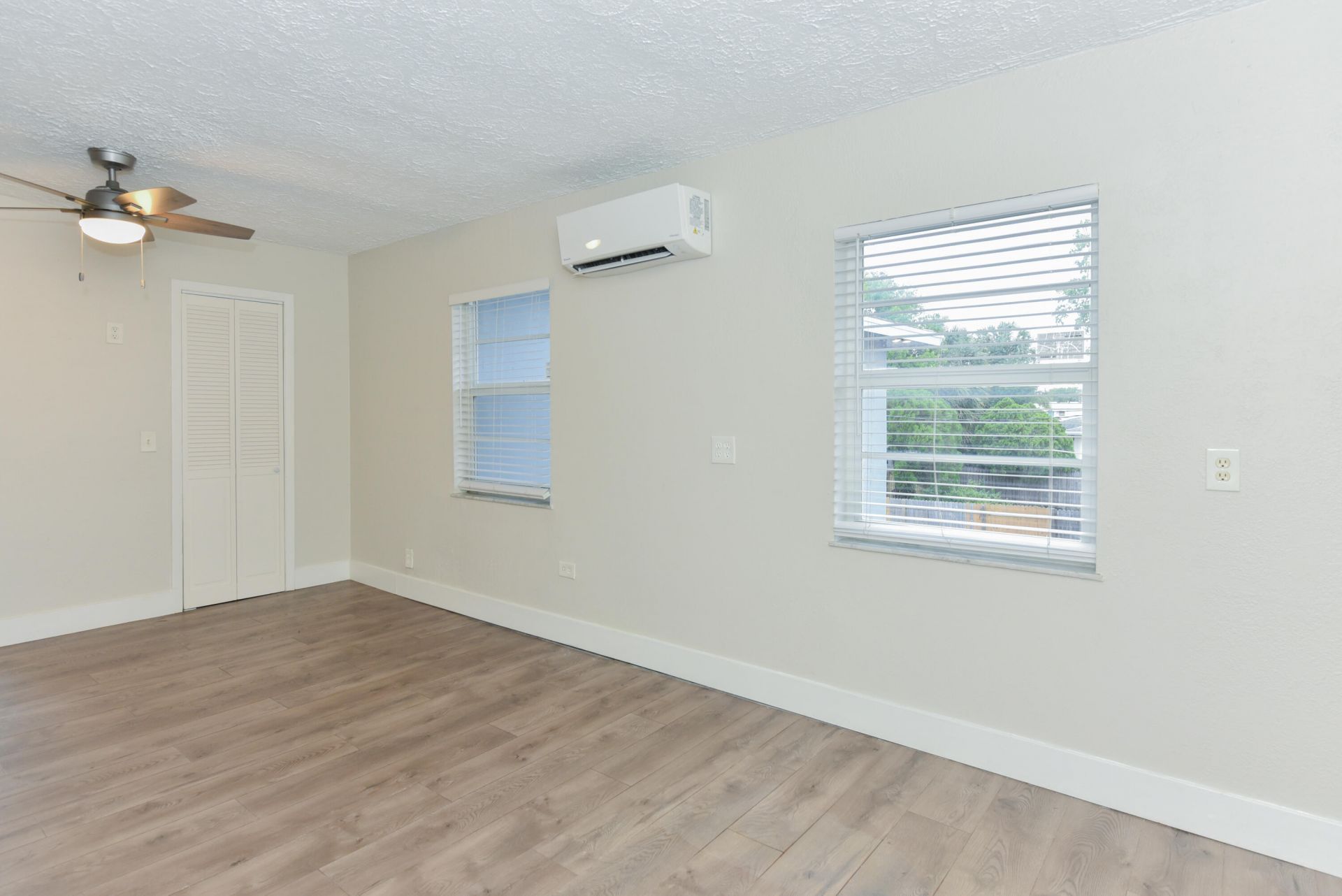 605 N Federal Highway, Unit 13, Lake Worth Beach, FL 33460 Photo