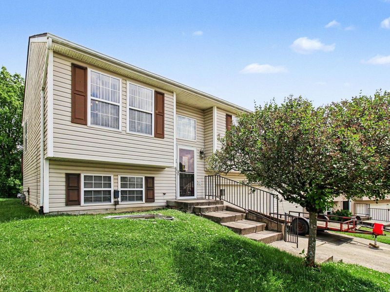 1506 Waterfall Way, Elsmere, KY 41018 Photo 3