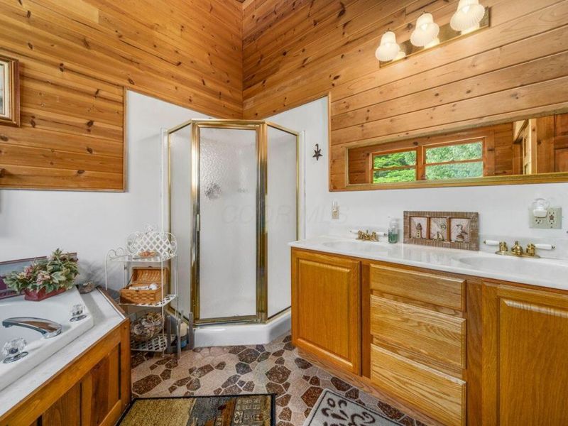 16472 Kreashbaum Road , Rockbridge, OH 43149 Photo 46