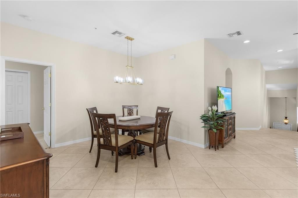 9651 Spanish Moss Way , Unit 4121, Bonita Springs, FL 34135 Photo