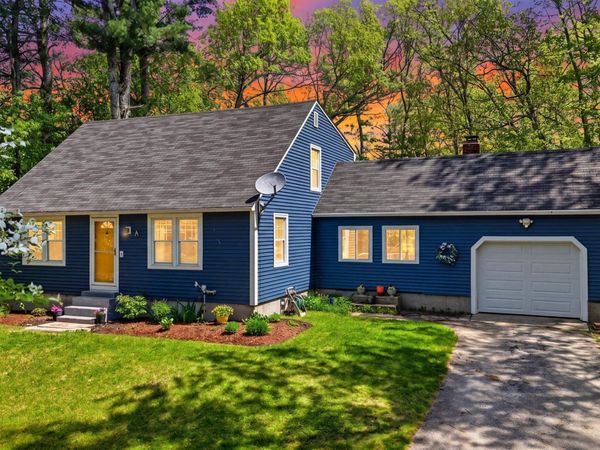 4 Tinker Road, Merrimack, NH 03054