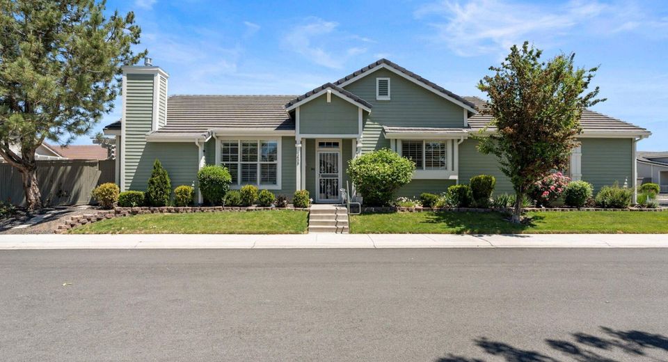 1409 Wild Wolf Way, Reno, NV 89521 Photo