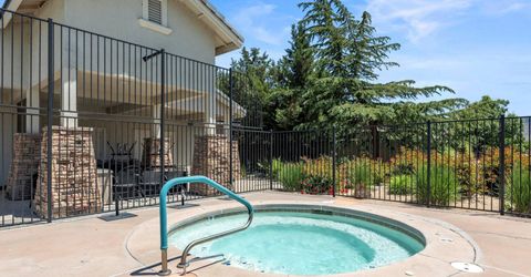1409 Wild Wolf Way, Reno, NV 89521 Photo