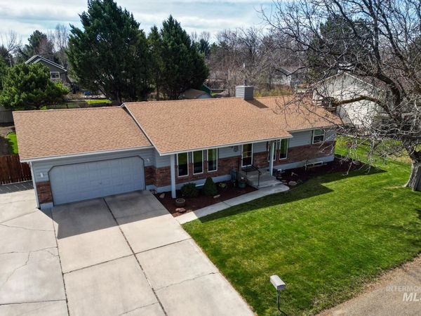 525 Donna Drive, Nampa, ID 83686