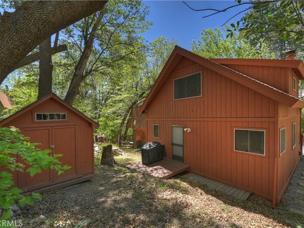 32801 Encina Drive, Arrowbear, CA 92382