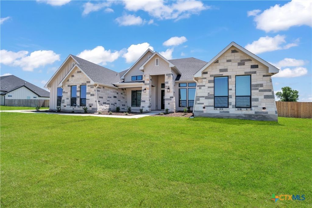6613 King Oaks Boulevard , Salado, TX 76571 Main Photo