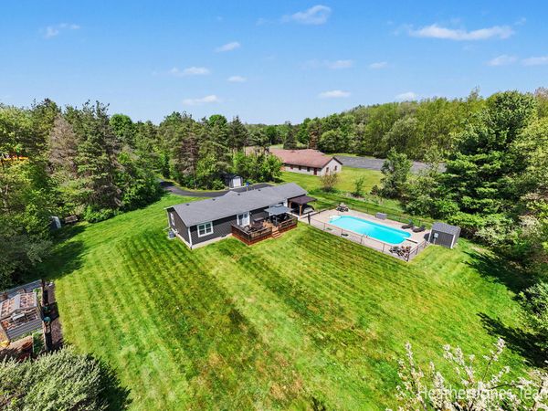 9887 Baker Road, Greenville, MI 48838