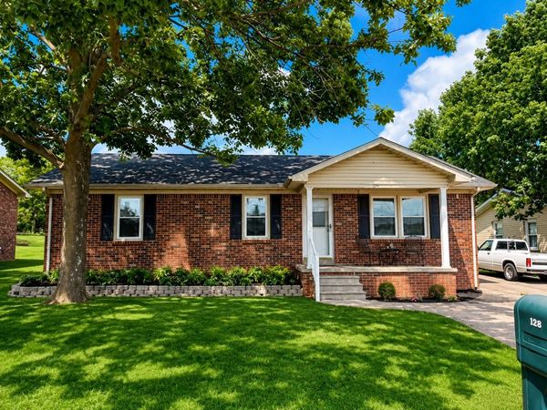 117 Elaine Ct , Elkton, KY 42220