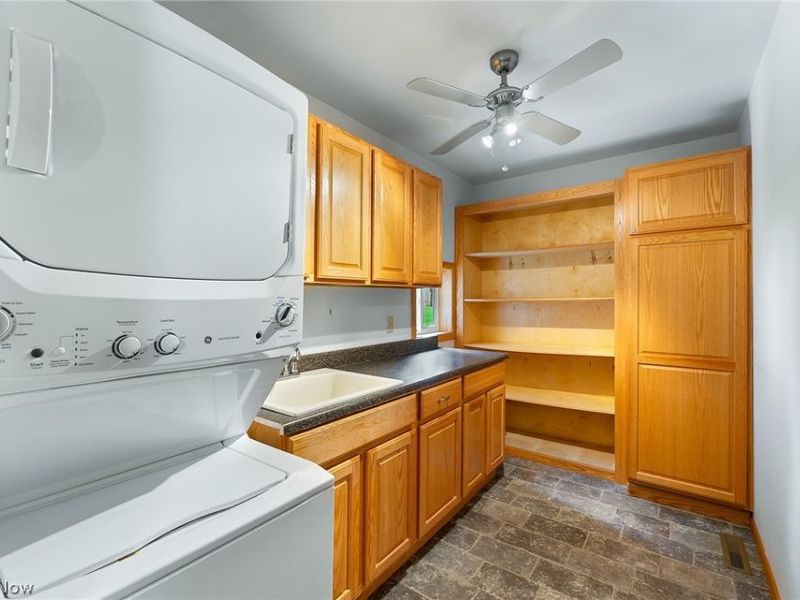 116 Woodland Drive, New Middletown, OH 44442 Photo 10