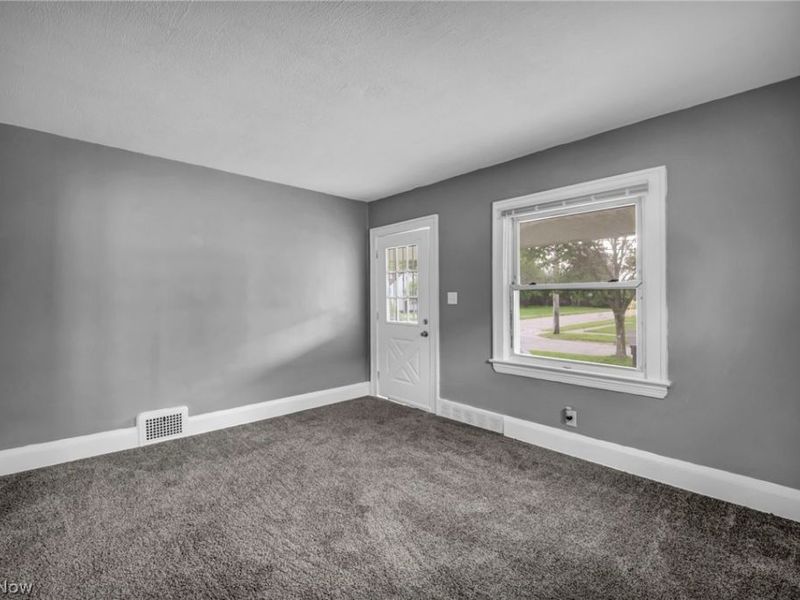 15809 Raymond Street, Maple Heights, OH 44137 Photo 11