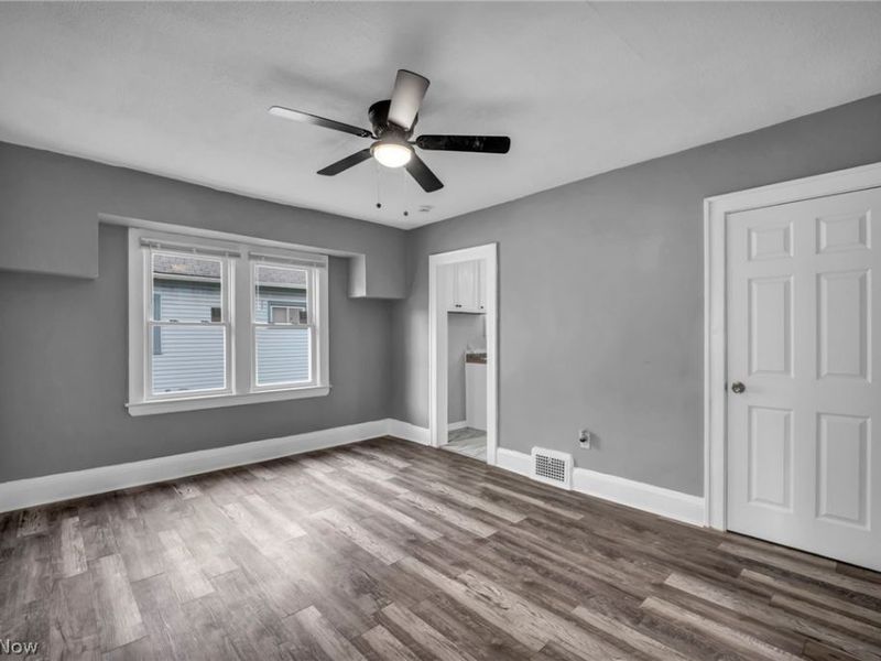 15809 Raymond Street, Maple Heights, OH 44137 Photo 14