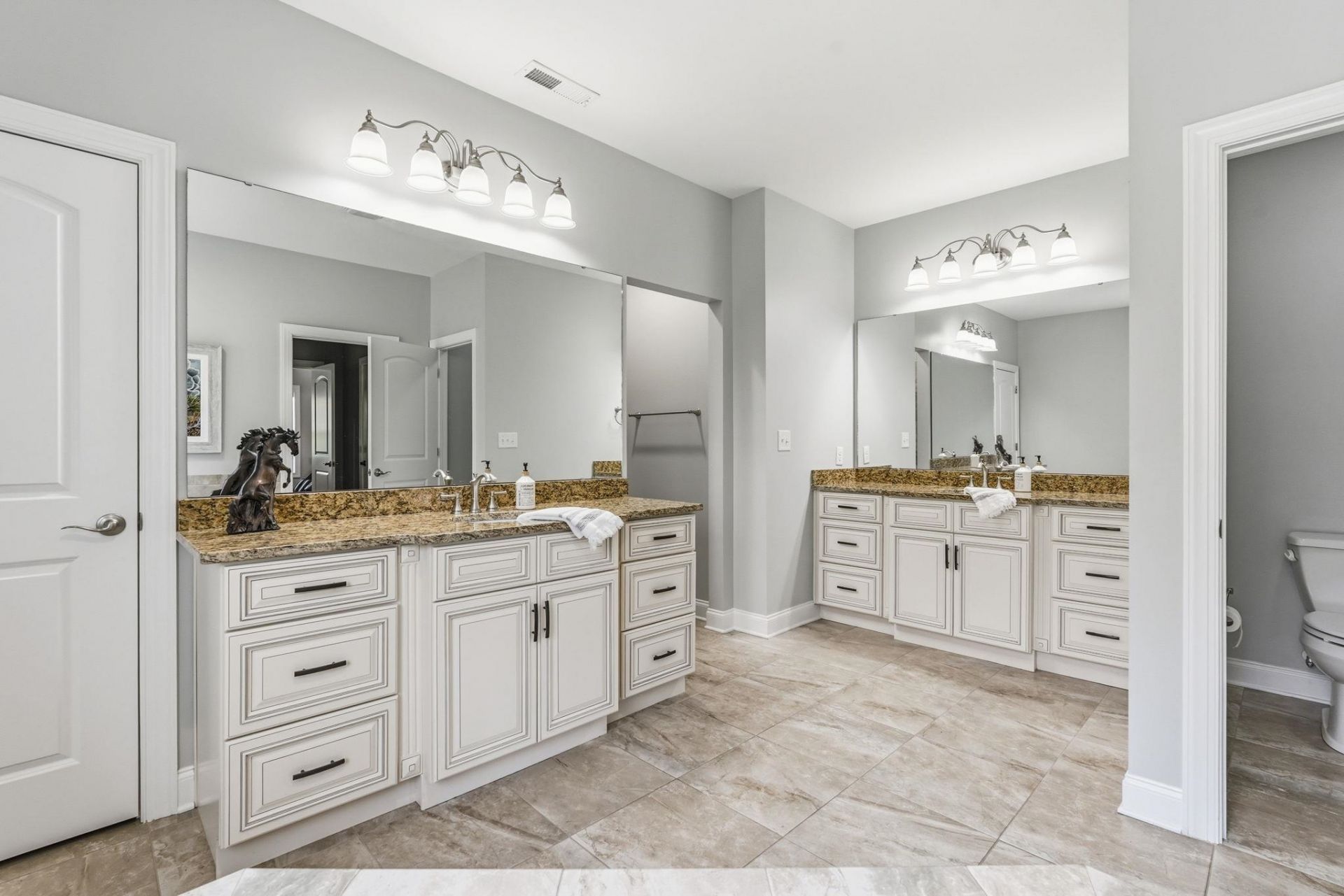 9486 Carrington Dr. Photo 21