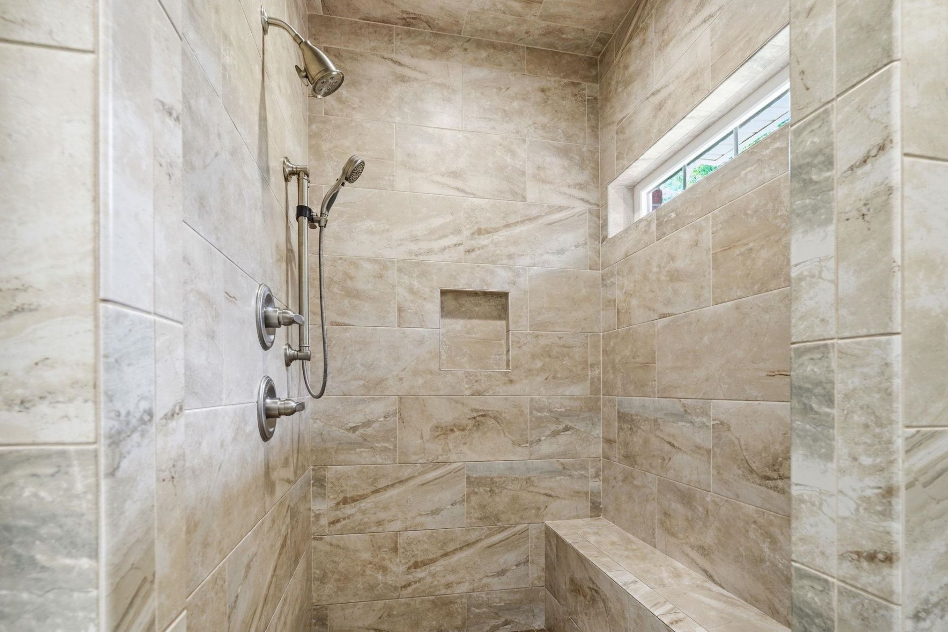 9486 Carrington Dr. Photo 24