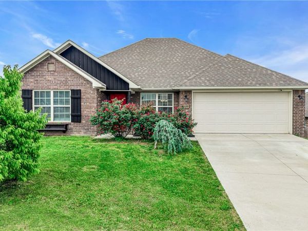 2125 Carlisle Street , Gentry, AR 72734