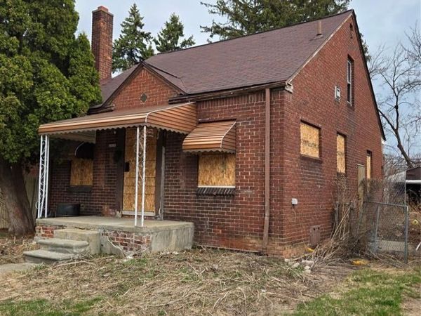 19182 Hickory Street, Detroit, MI 48205