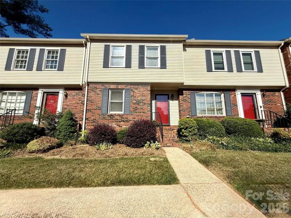 2705 North Street NW, Unit 65, Hickory, NC 28601