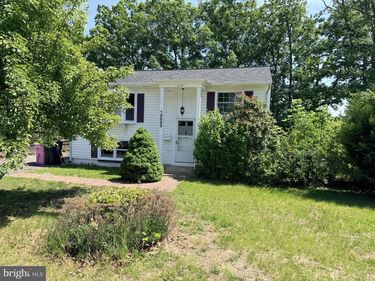 10003 LOMOND, MANASSAS, VA 20109