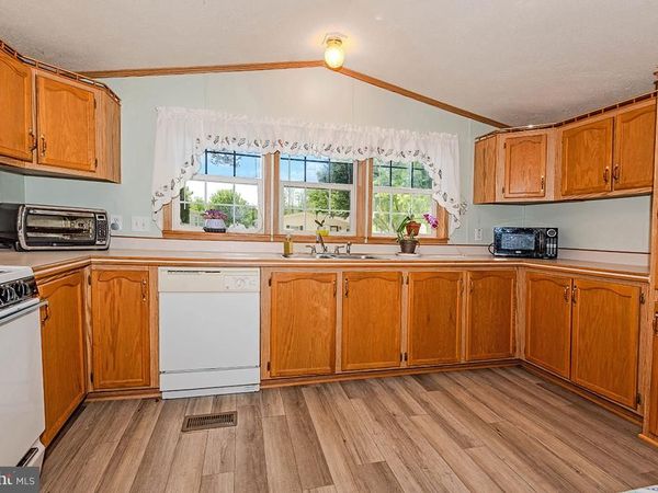 8021 FAIR BREEZE DRIVE, SEVERN, MD 21144
