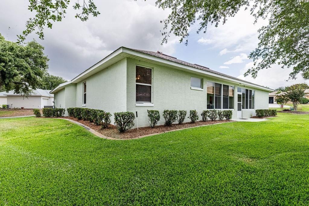 3370 Saint Lucia Court, Tavares, FL 32778 Photo