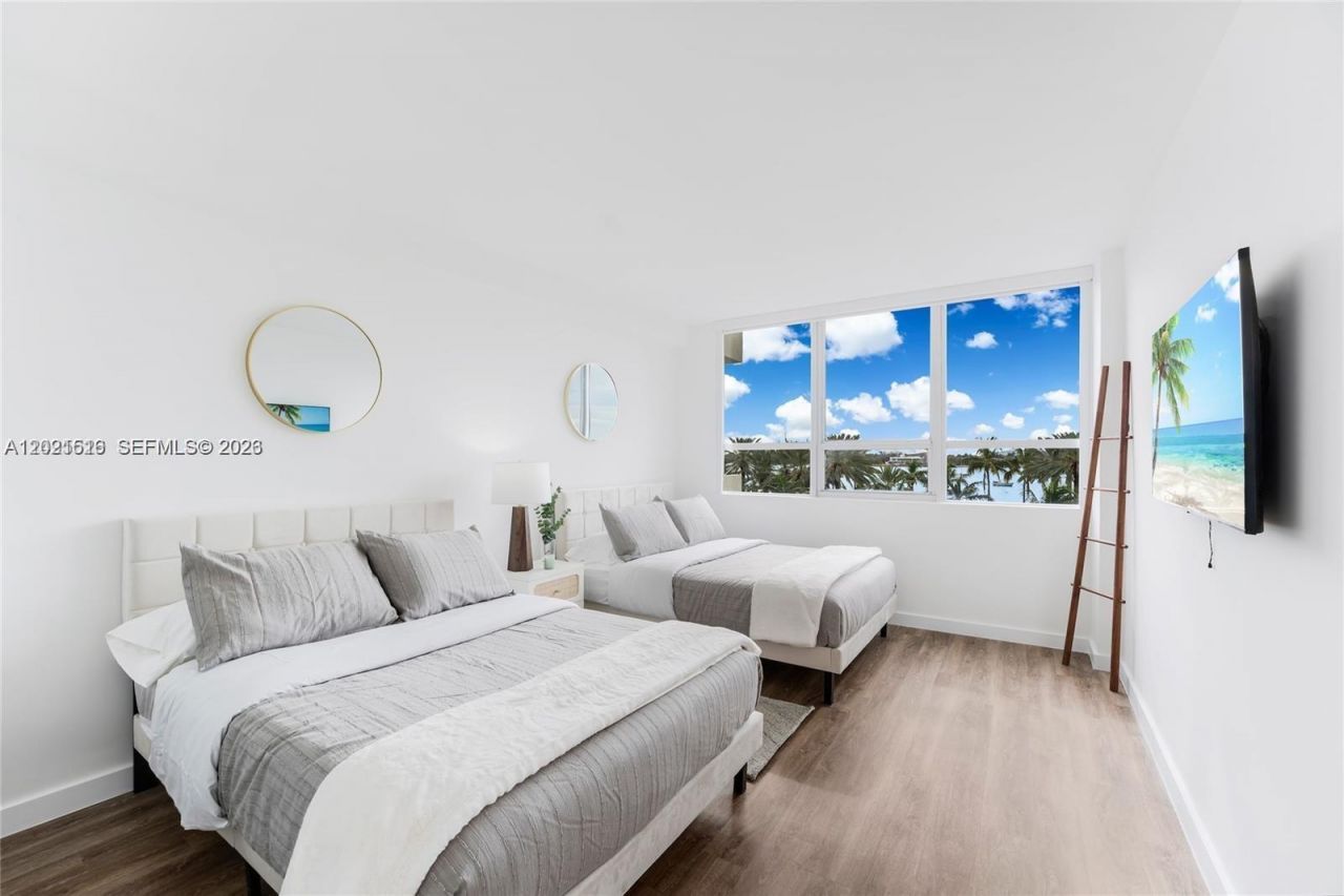 1500 Bay Rd , Unit 416S, Miami Beach, FL 33139 Photo