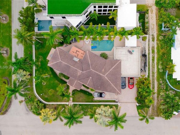 2701 N Atlantic Blvd , Fort Lauderdale, FL 33308
