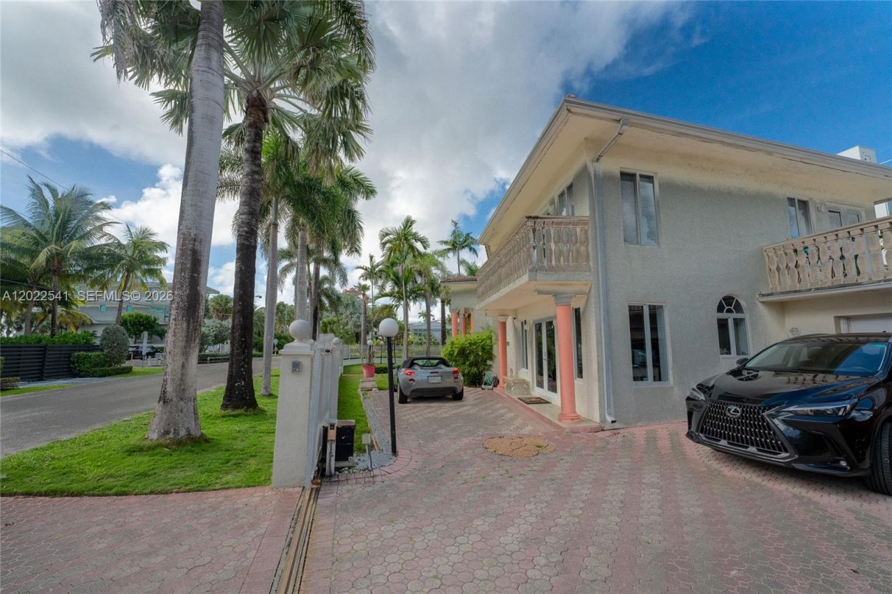 2701 N Atlantic Blvd , Fort Lauderdale, FL 33308 Photo