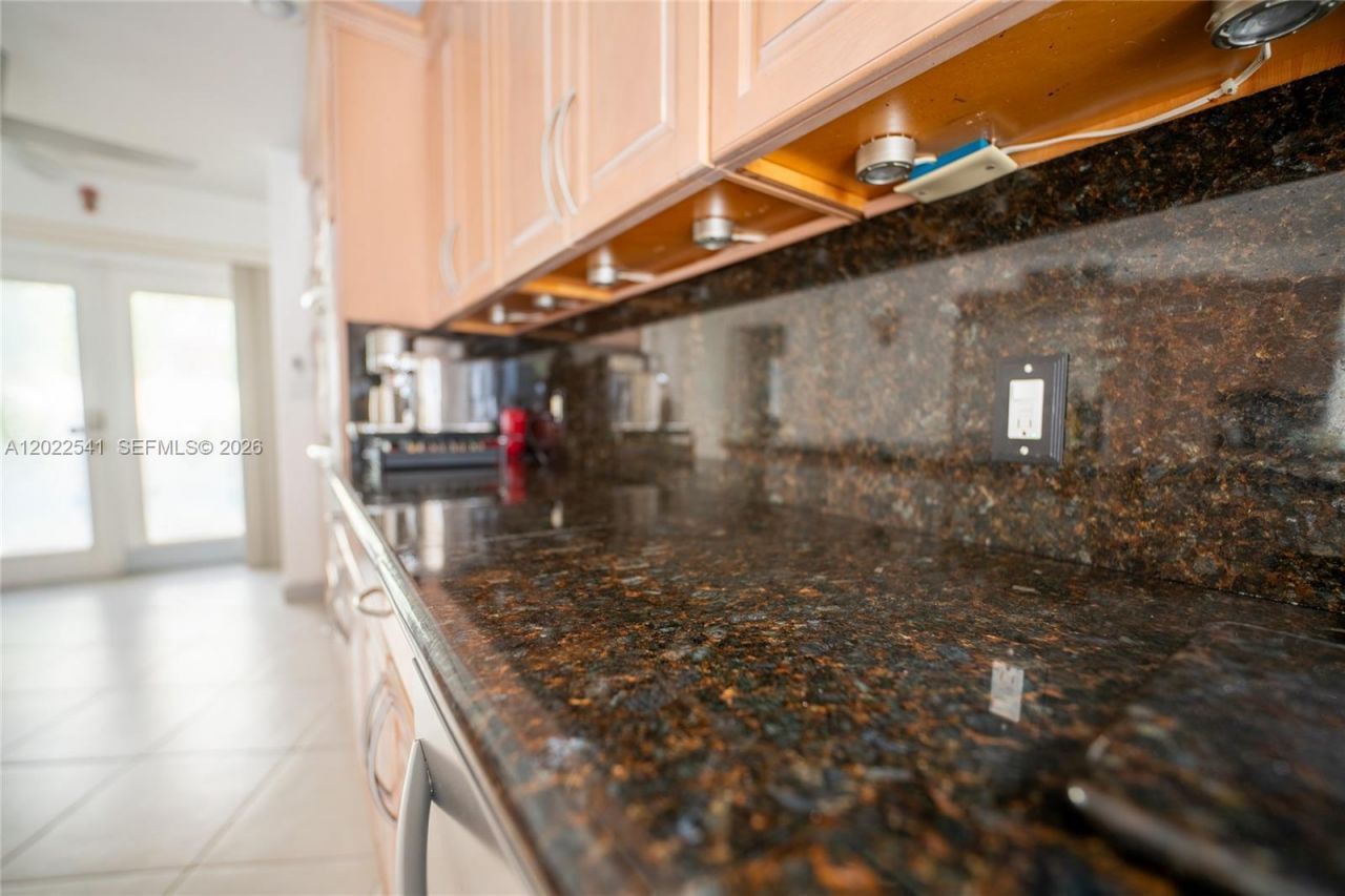 2701 N Atlantic Blvd , Fort Lauderdale, FL 33308 Photo