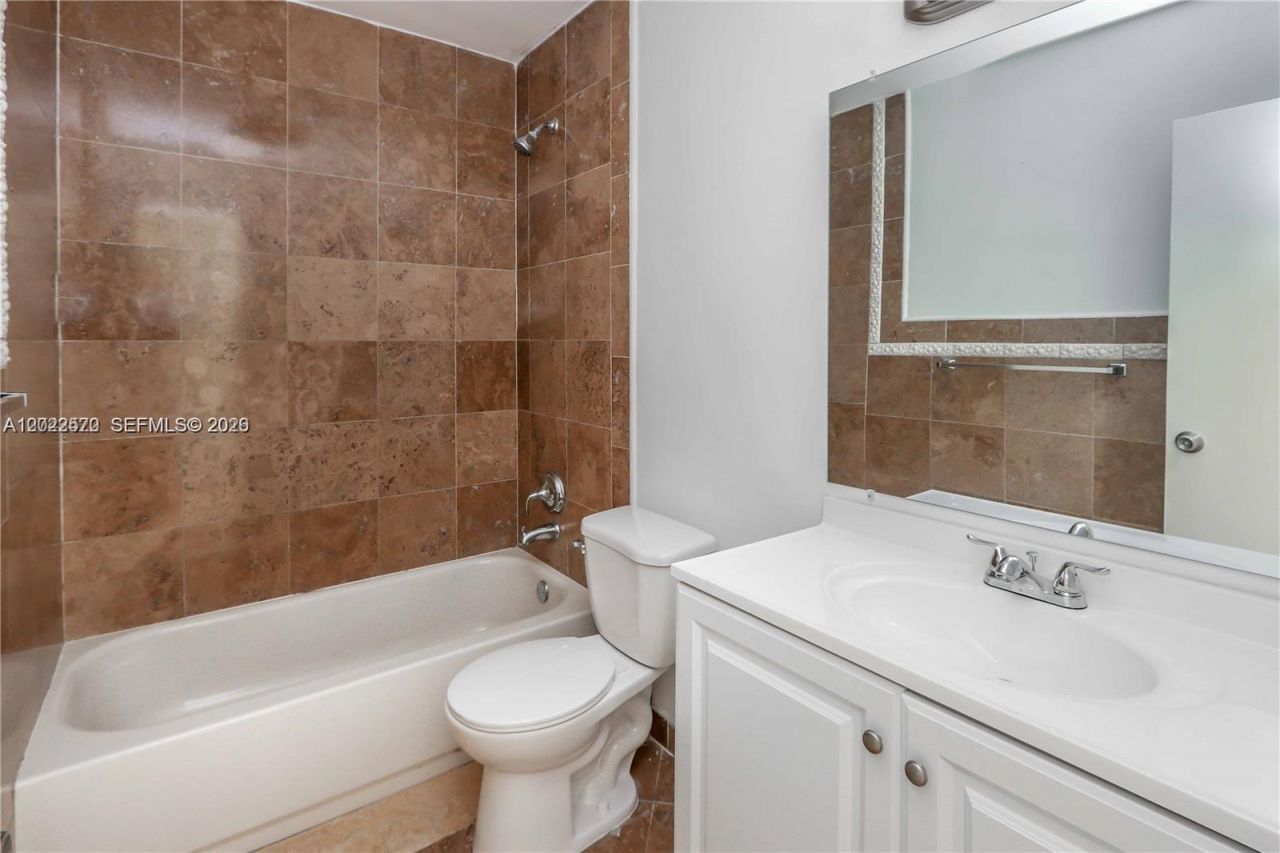 200 SW 64th Way , Pembroke Pines, FL 33023 Photo