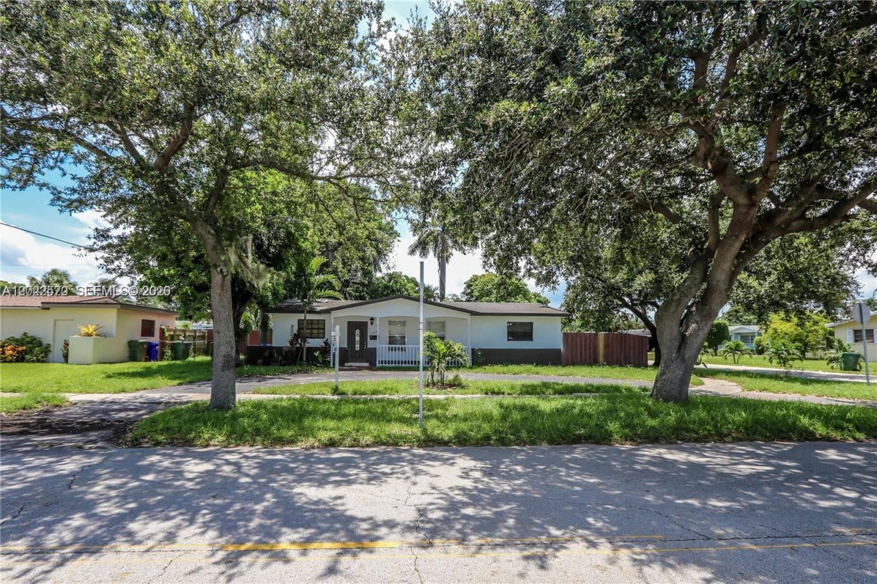 200 SW 64th Way , Pembroke Pines, FL 33023 Photo
