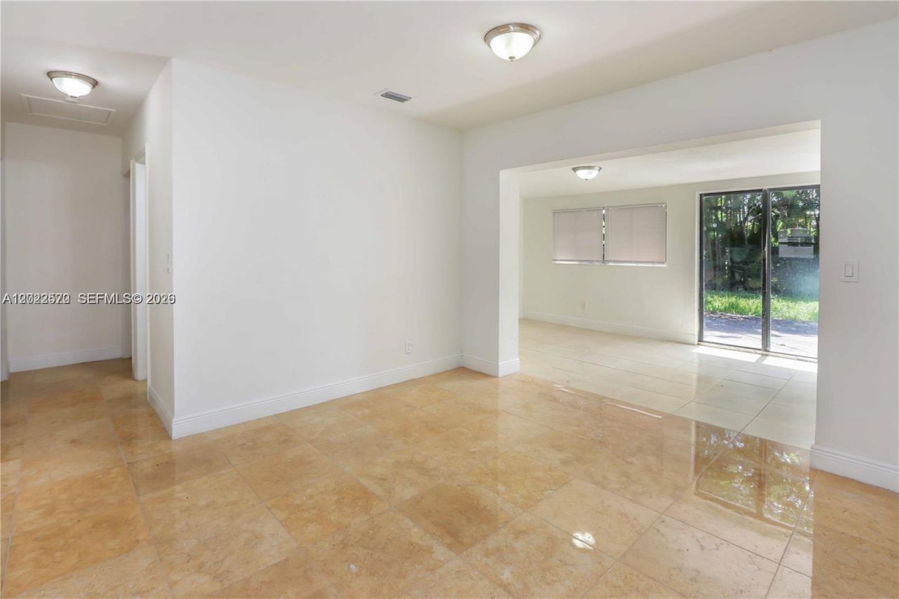 200 SW 64th Way , Pembroke Pines, FL 33023 Photo