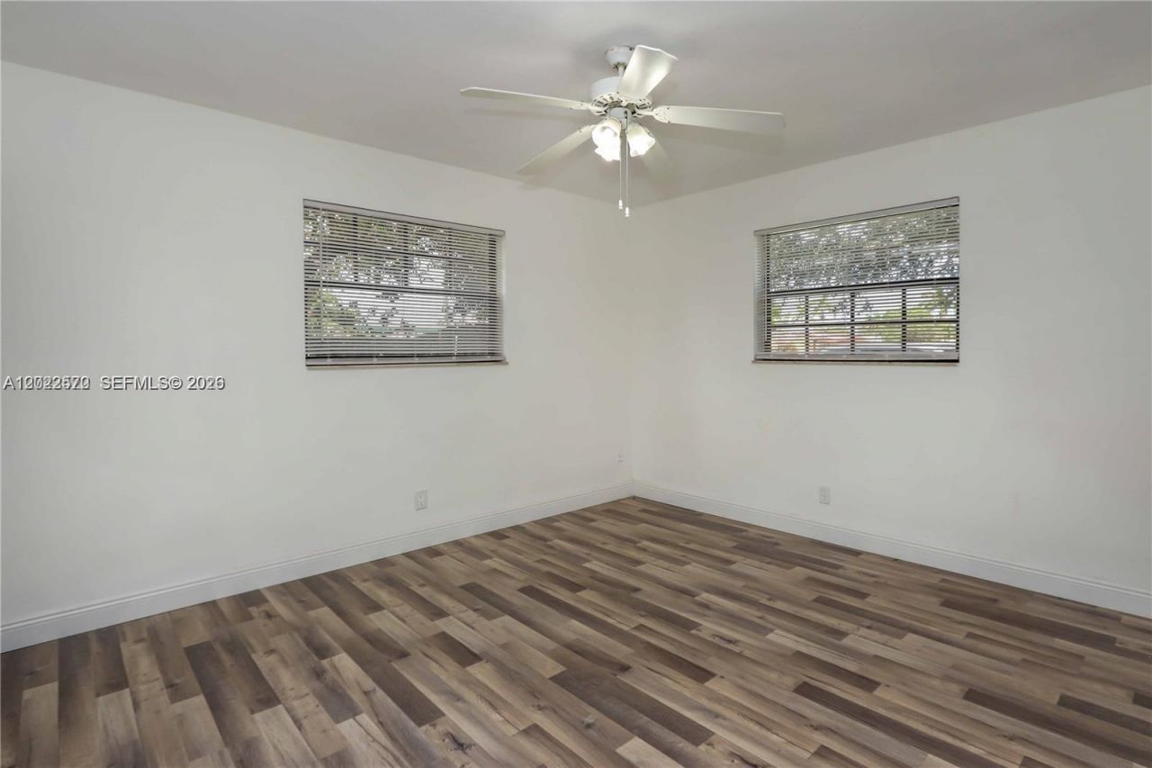 200 SW 64th Way , Pembroke Pines, FL 33023 Photo