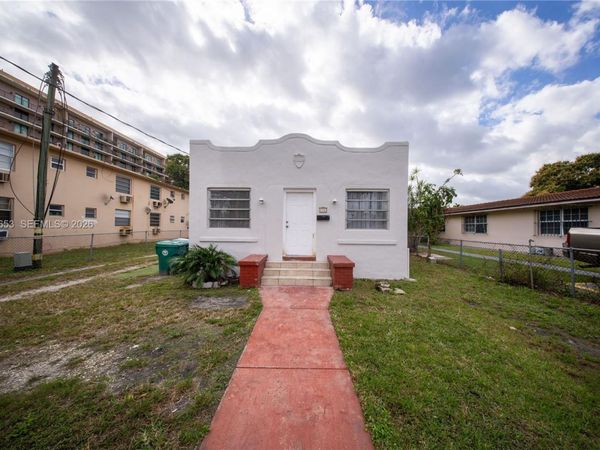 2744 SW 16th Ter , Miami, FL 33145
