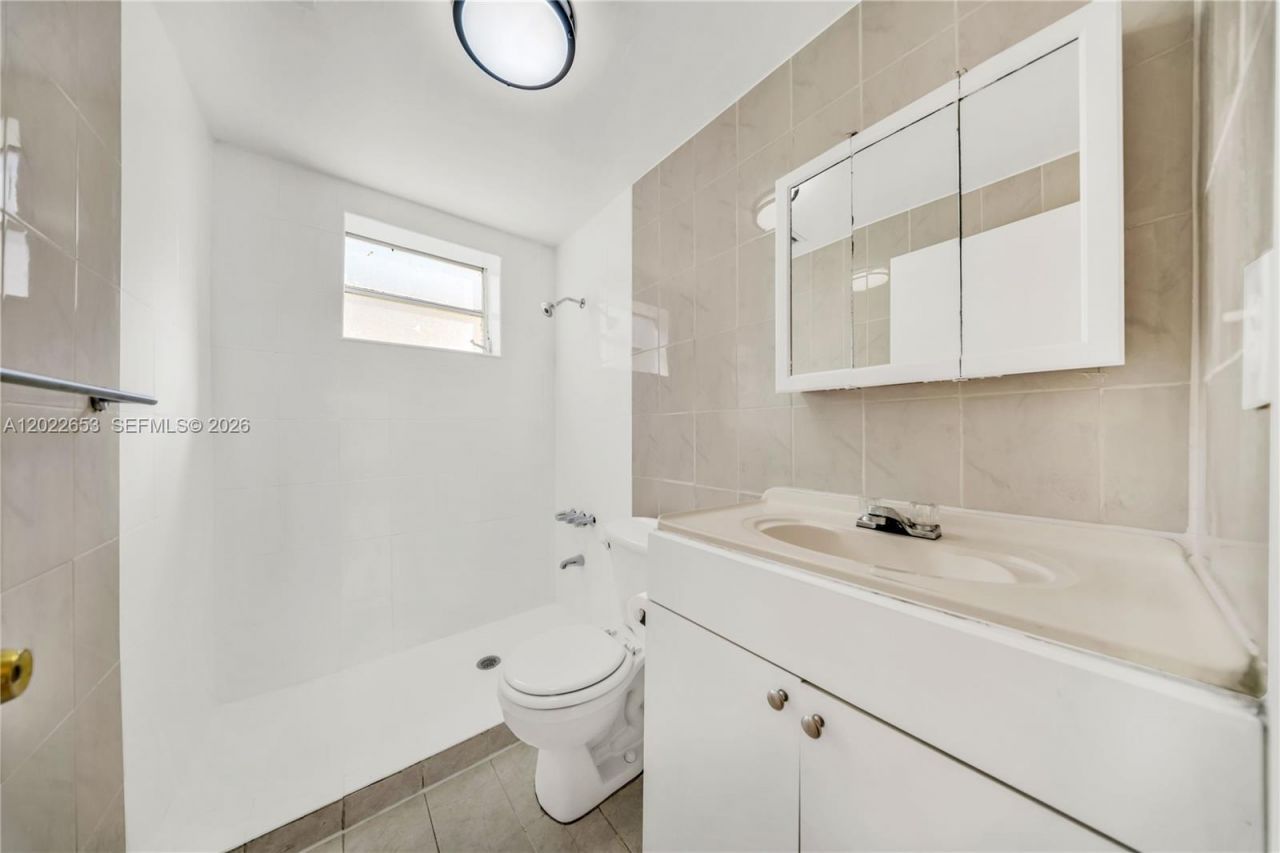 2744 SW 16th Ter , Miami, FL 33145 Photo