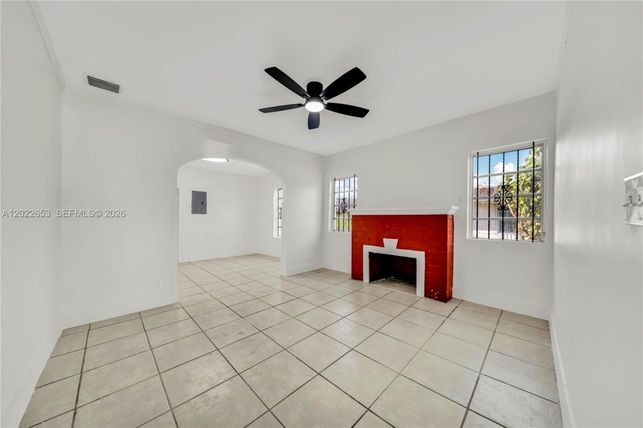 2744 SW 16th Ter , Miami, FL 33145 Photo
