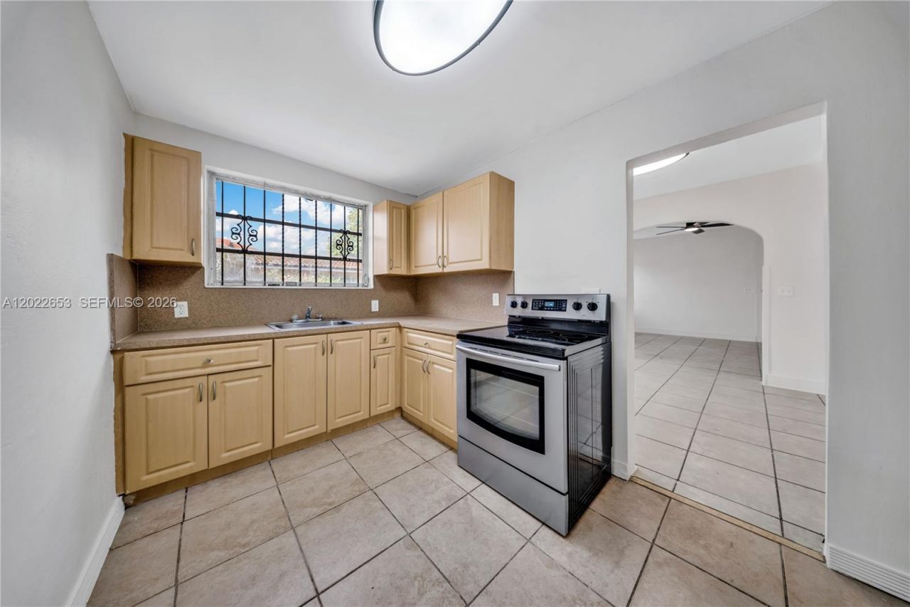 2744 SW 16th Ter , Miami, FL 33145 Photo