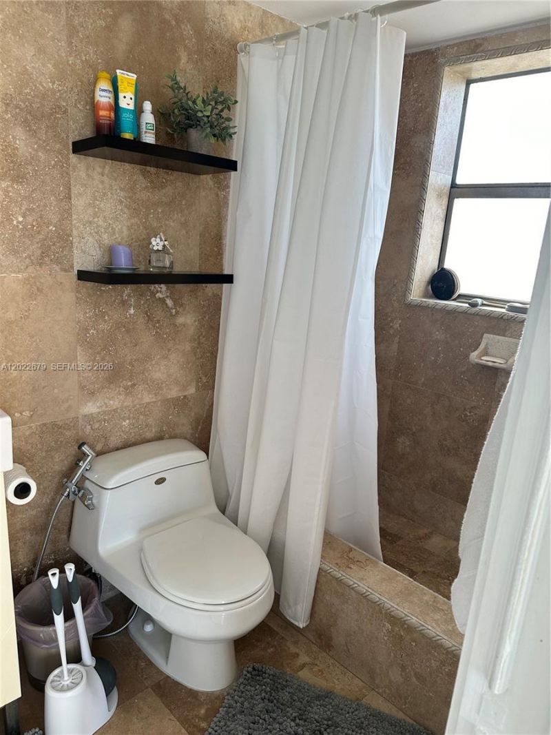 2100 Sans Souci Blvd , Unit B811, North Miami, FL 33181 Photo