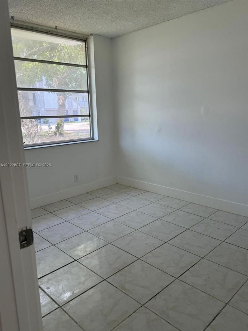 3470 Foxcroft Rd , Unit 307, Miramar, FL 33025 Photo