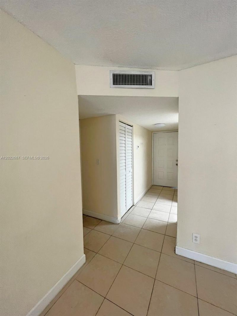 3470 Foxcroft Rd , Unit 307, Miramar, FL 33025 Photo