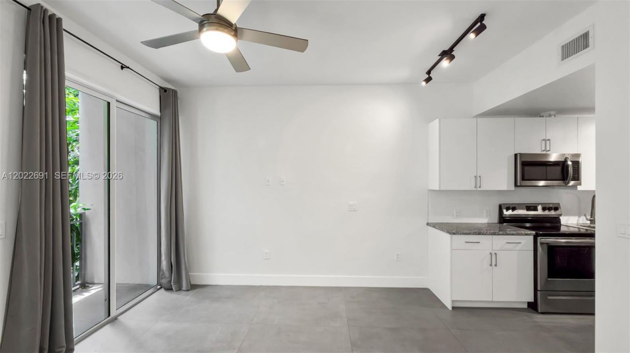 1536 NW 15th Ave , Unit 203, Miami, FL 33125 Photo