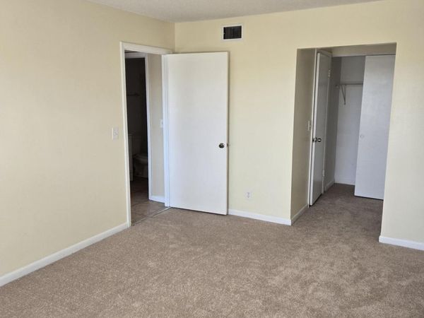 1814 Abbey, Unit 204, West Palm Beach, FL 33415