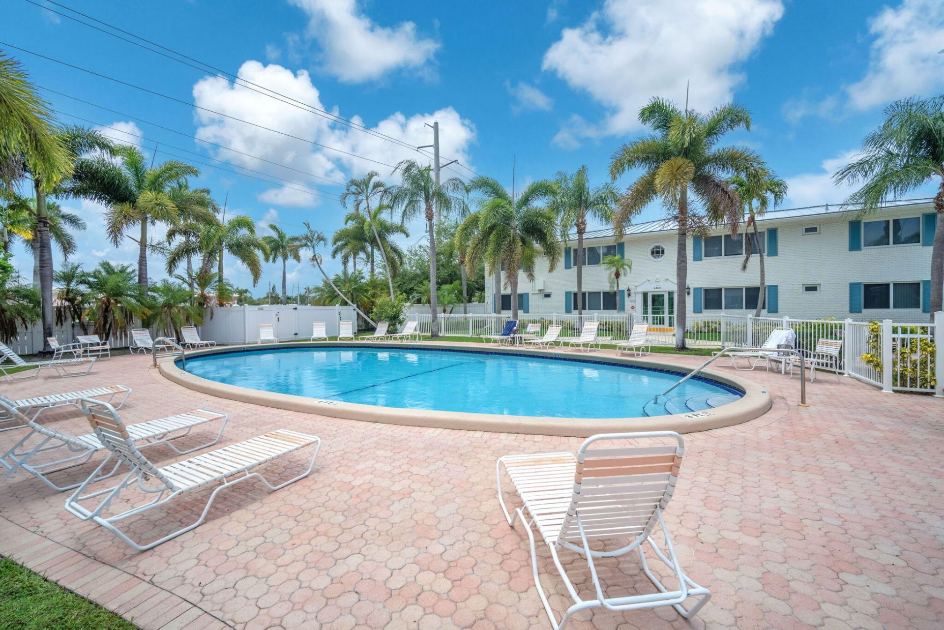 1851 NE 62nd Street, Unit 608, Fort Lauderdale, FL 33308 Photo
