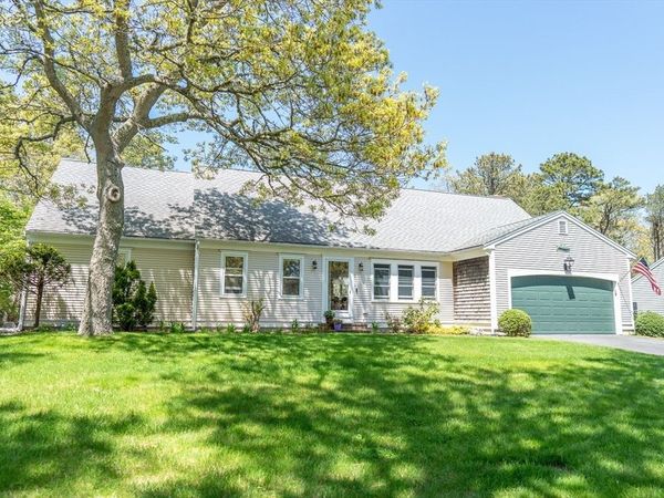12 Tuckoosa Rd, Dennis, MA 02660
