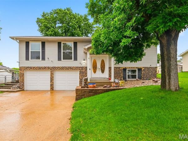 43 Kimberly Lane , St Peters, MO 63376