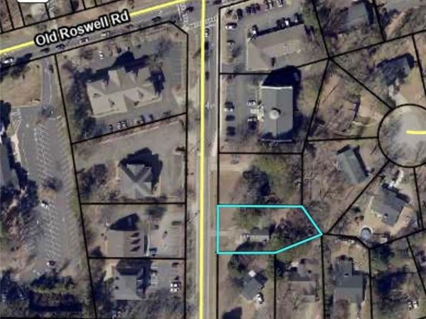 1315 Warsaw Road , Roswell, GA 30076