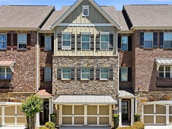 950 Opelousas Way, Atlanta, GA 30328