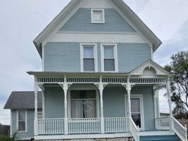 536 Woodward Street , Beecher, IL 60401