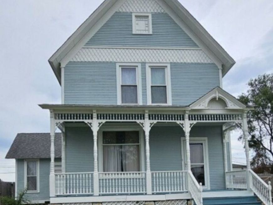Main Photo